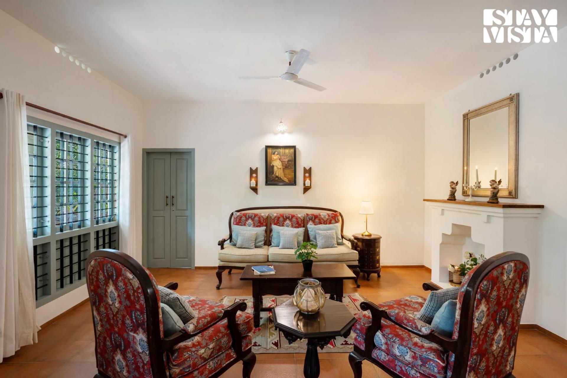 Stayvista At Catherine Cottage With Heater & Board Game Munnar Extérieur photo