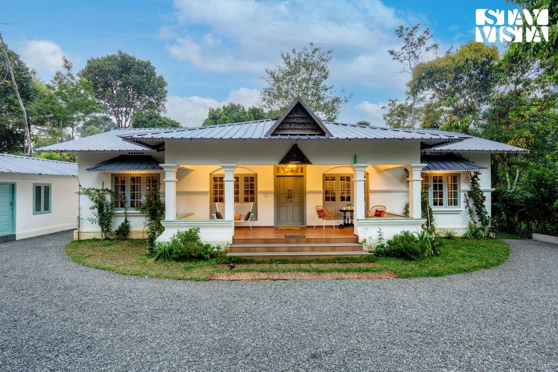 Stayvista At Catherine Cottage With Heater & Board Game Munnar Extérieur photo